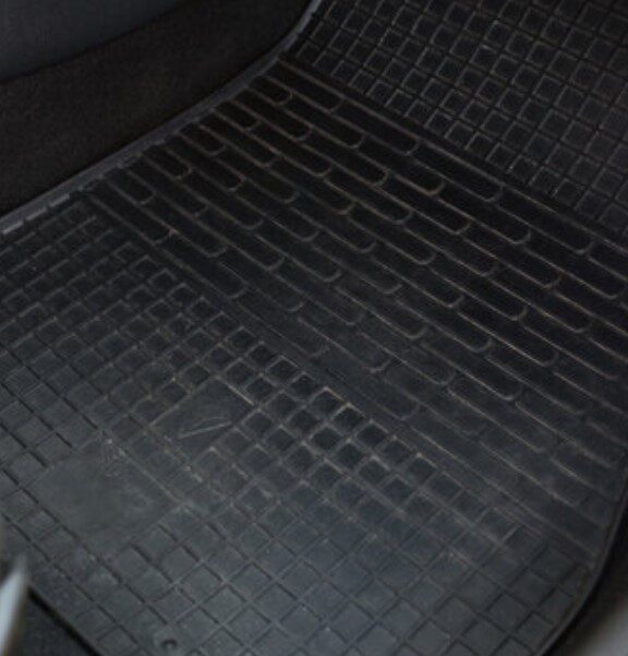Získajte gumové rohože do auta pre dokonalú ochranu auta 